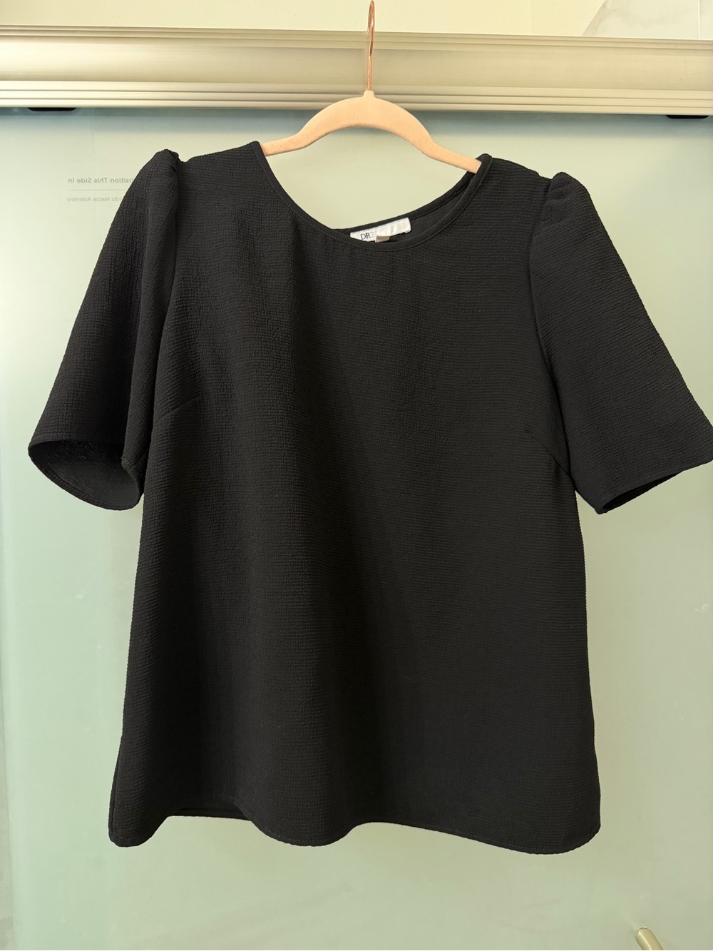 DR2 Daniel Rainn Texture Puff Sleeve Split-Back Blouse size L Black